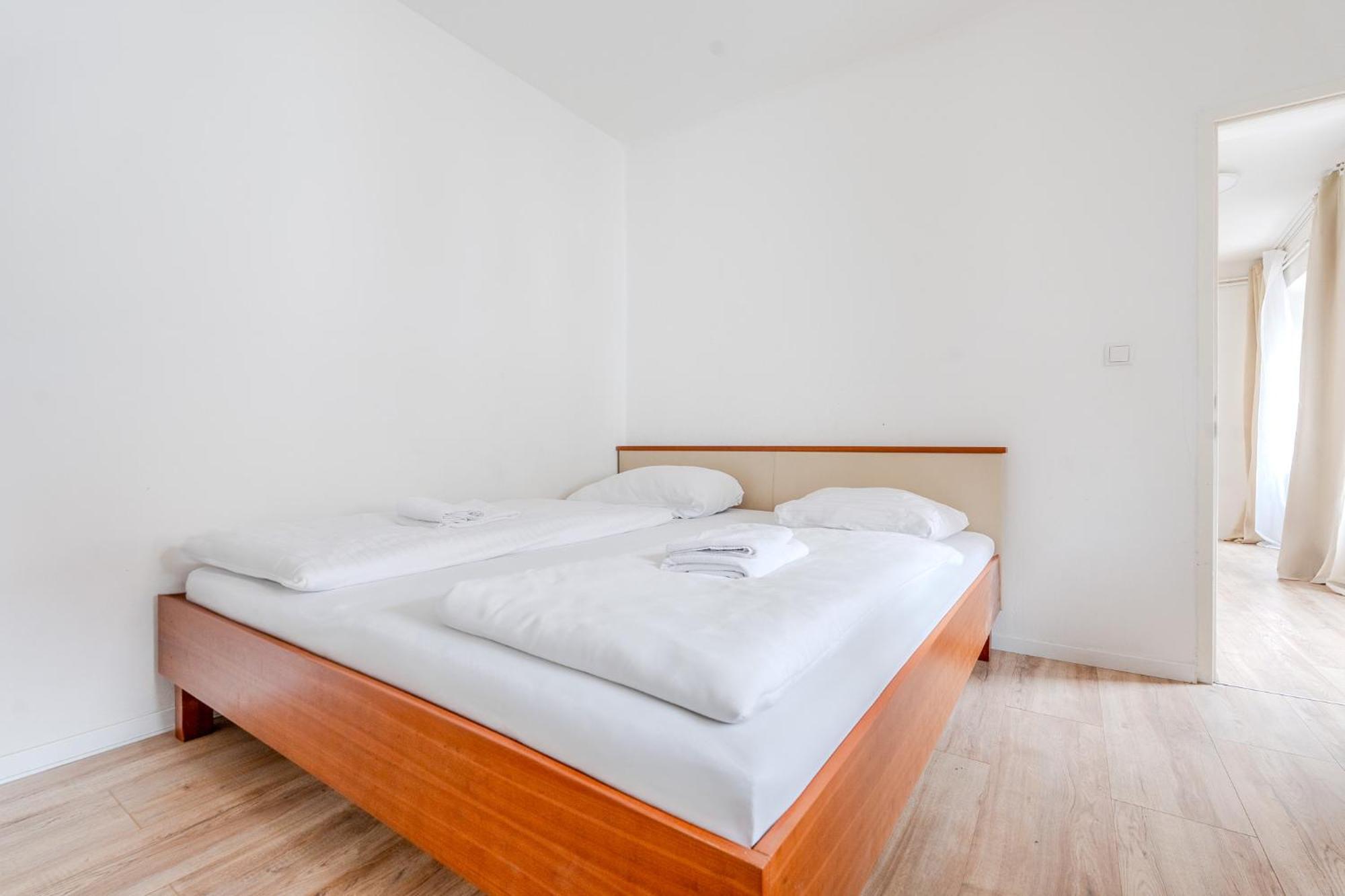 Whats-App Self-Check-In - Vibrant City Life In Graz Exteriör bild